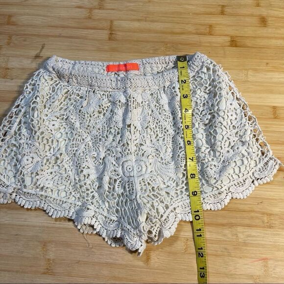 Lulumari crochet detail shorts  - Picture 3 of 8